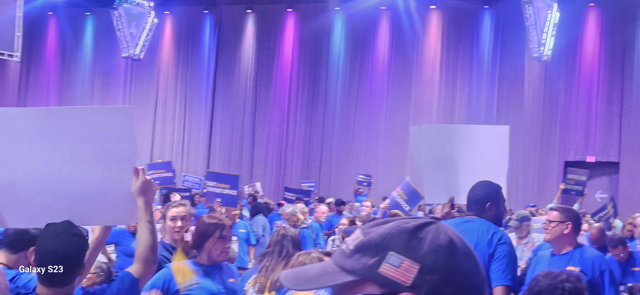 Convention photo 13